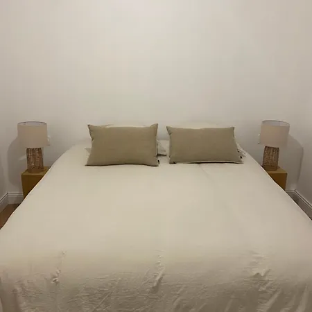 Διαμέρισμα La Halte Des Arenes De Nude Beaute Du Minimalisme Νιμ