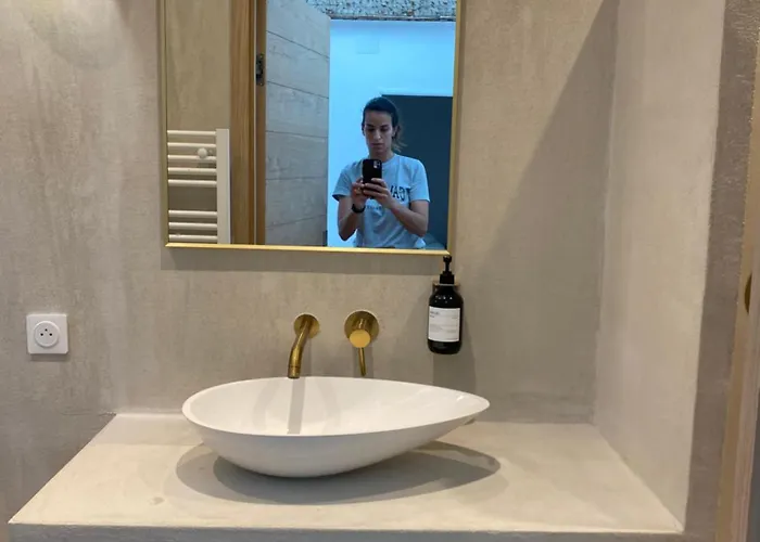 Διαμέρισμα La Halte Des Arenes De Nude Beaute Du Minimalisme *
