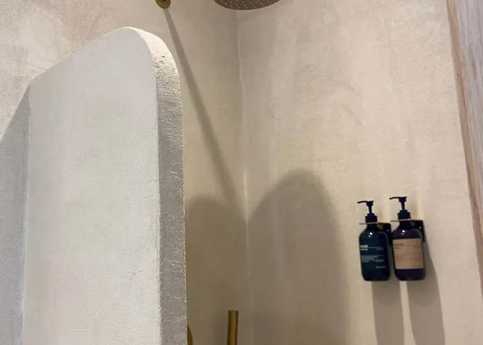 La Halte Des Arenes De Nude Beaute Du Minimalisme Διαμέρισμα Νιμ